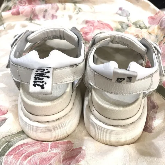 Dr. Martens Kamilah White Leather Chunky Platform Fisherman Sandals sz 5 - (6?)