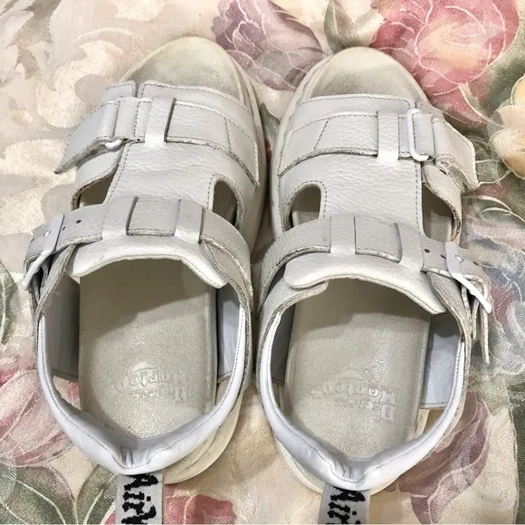 Dr. Martens Kamilah White Leather Chunky Platform Fisherman Sandals sz 5 - (6?)