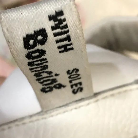 Dr. Martens Kamilah White Leather Chunky Platform Fisherman Sandals sz 5 - (6?)