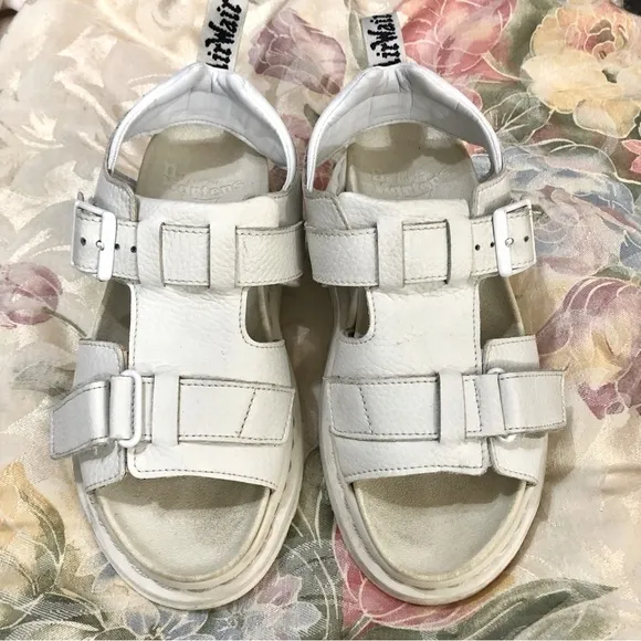 Dr. Martens Kamilah White Leather Chunky Platform Fisherman Sandals sz 5 - (6?)