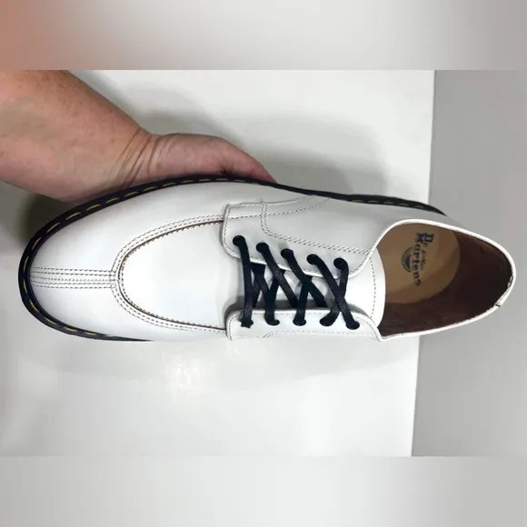 Dr. Martens Men’s 2046 Vintage Leather Oxford Shoes