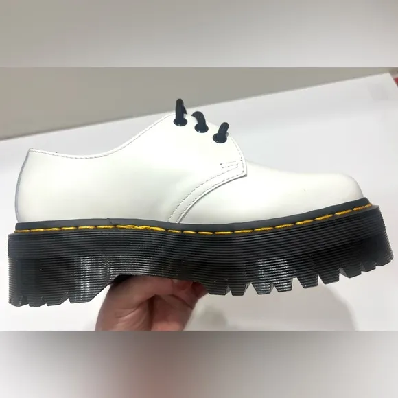 Dr. Martens Unisex Men’s SZ.9/Women SZ.10 1461  Quad Leather Platform  Shoes New