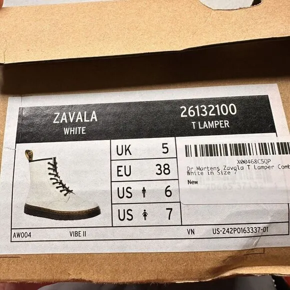 Dr. Martens Zavala Womens Size 7 Combat Boots White Smooth Leather Lamper NEW