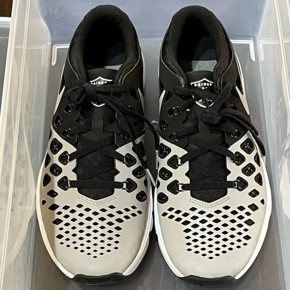 DS NIKE TRAIN SPEED 4 AMP NFL OAKLAND RAIDERS LAS VEGAS FIELD TRAINING MENS 7.5