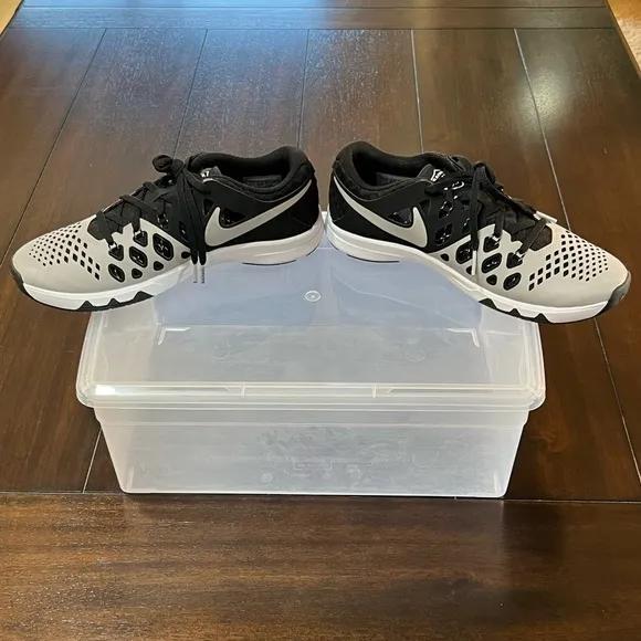 DS NIKE TRAIN SPEED 4 AMP NFL OAKLAND RAIDERS LAS VEGAS FIELD TRAINING MENS 7.5