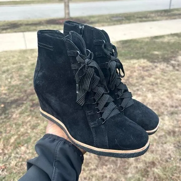 Earth Shoes Kalmar Wedge Leather Ankle Booties Size 9