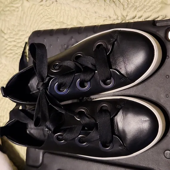Ecco Black Leather Athletic Shoes