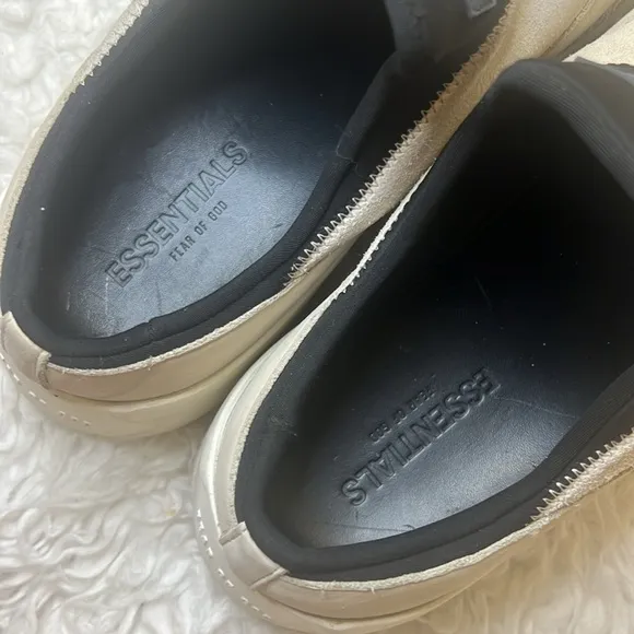 Essentials Fear of God trainers size men’s 9