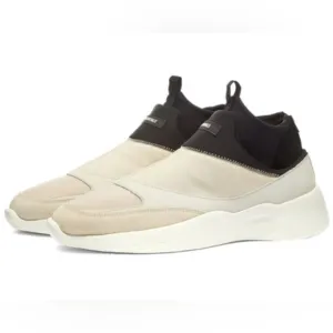 Essentials Fear of God trainers size men’s 9