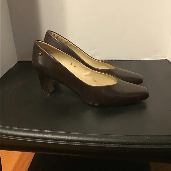 Etienne Aigner -Taylor Women’s Heels