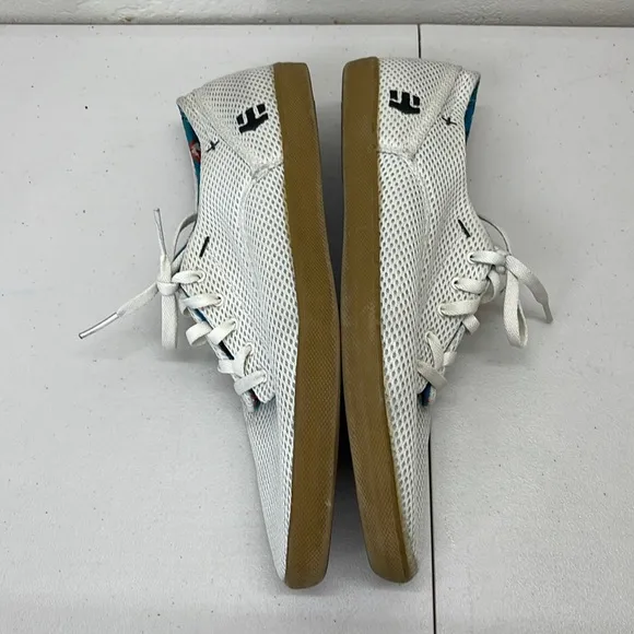 Etnies men’s shoes Sz 11.5 off white