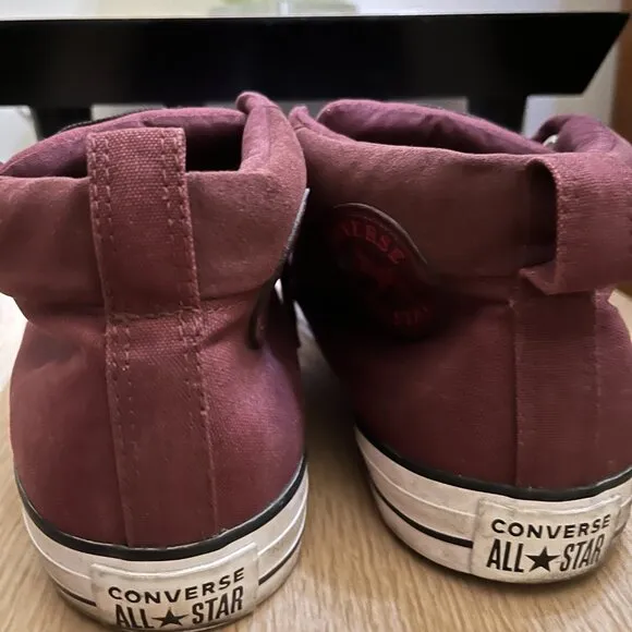 EUC CTAS Converse Unisex Street Red 146996F (12M / 14W)