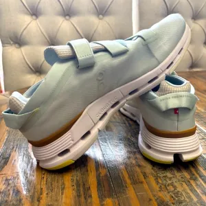 EUC On Cloudnova 2 Womens Green and WhiteRunning Shoes