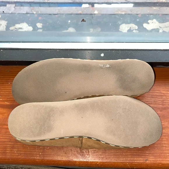 EUC Sabah Women’s Shoes Limited Edition Color Taos Nubuck Size 41