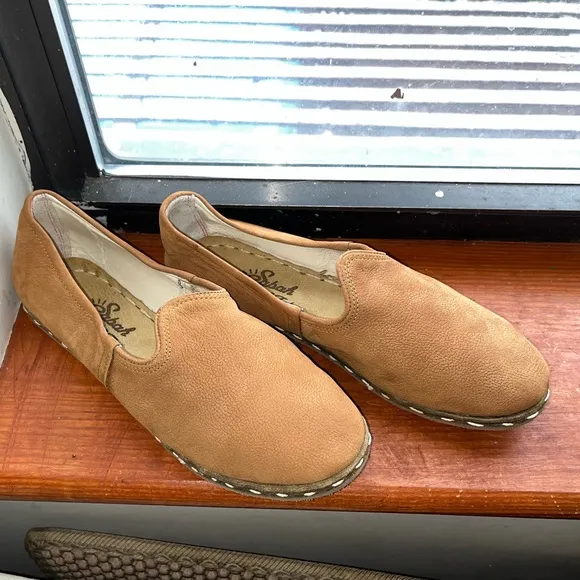 EUC Sabah Women’s Shoes Limited Edition Color Taos Nubuck Size 41