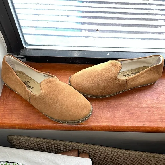 EUC Sabah Women’s Shoes Limited Edition Color Taos Nubuck Size 41