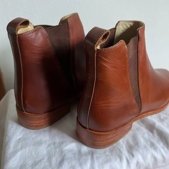 Eva Chelsea Brown Leather Boot by Nisolo Women’s Size 9.5 Stacked Heel NWOB