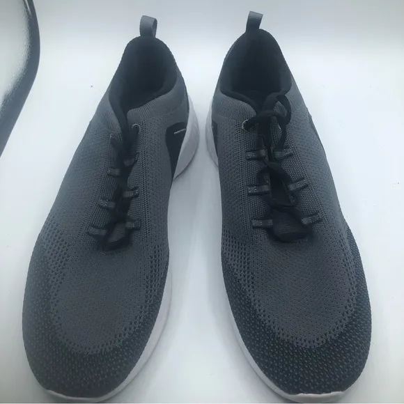 Fila men’s black, athletic gym shoes size13