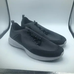 Fila men’s black, athletic gym shoes size13