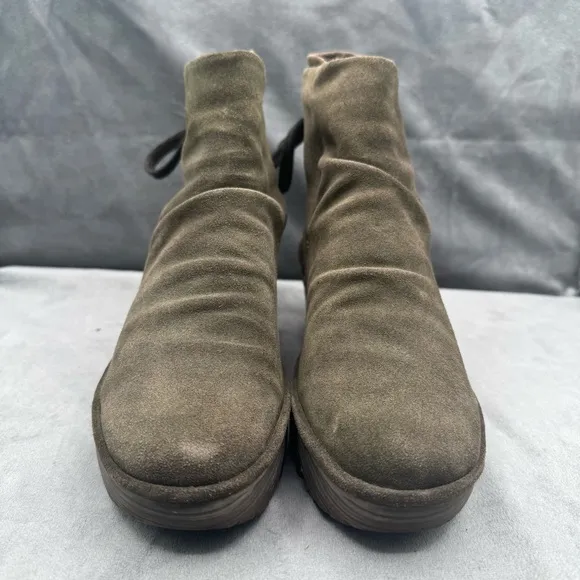 Fly London Yama Wedge Booties Women’s Size 38 Olive Green Suede