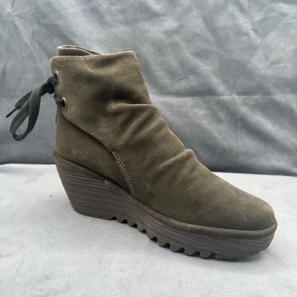 Fly London Yama Wedge Booties Women’s Size 38 Olive Green Suede