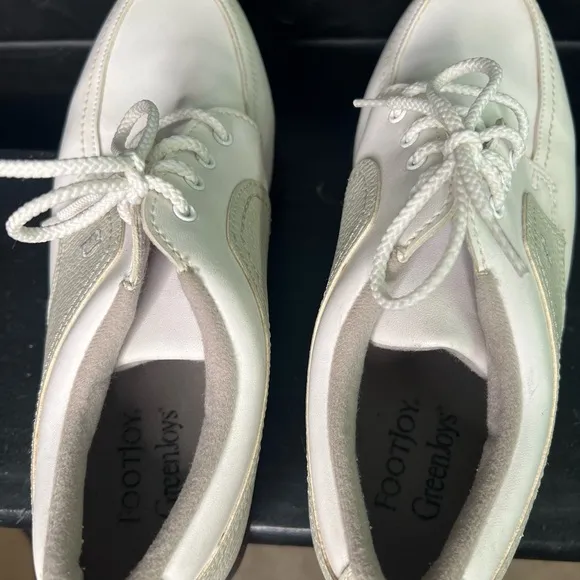 Footjoy 7.5 women’s Greenjoy white golf shoes