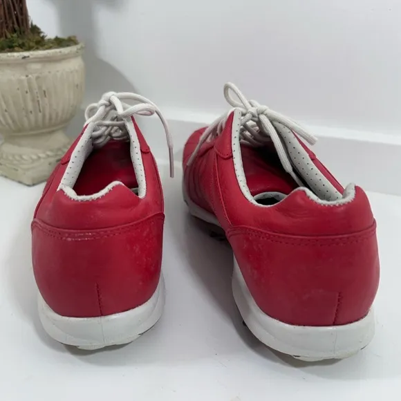 FootJoy Women’s Leather EmBody Golf Shoes Spikes Red Excellent Lace Size 8
