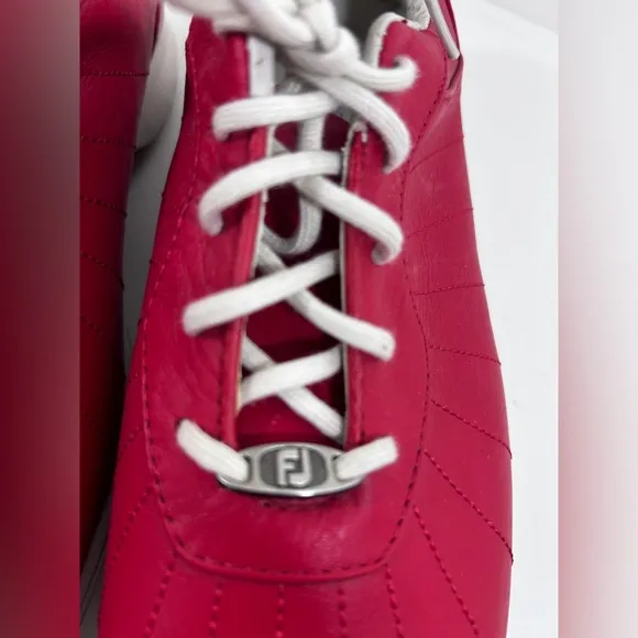 FootJoy Women’s Leather EmBody Golf Shoes Spikes Red Excellent Lace Size 8