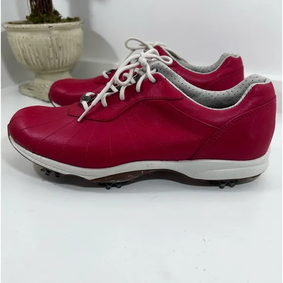 FootJoy Women’s Leather EmBody Golf Shoes Spikes Red Excellent Lace Size 8