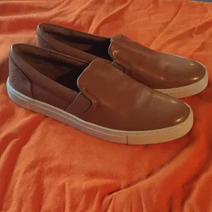 Frye Calf Leather Logo Women’s Shoes Never Worn