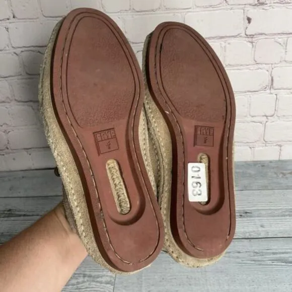 Frye Mason Suede Ankle Boots Chukka Men’s size 8.5 Tan Beige Shoes Minimalist