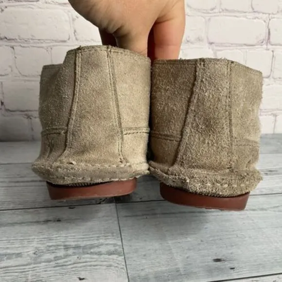 Frye Mason Suede Ankle Boots Chukka Men’s size 8.5 Tan Beige Shoes Minimalist