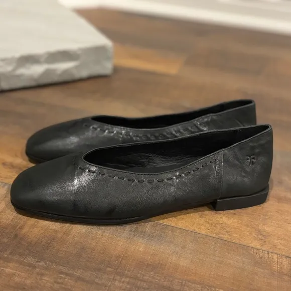 Frye Women’s Size 7 Claire Soft Scrunched Black Leather Slip on Square Toe Shoes