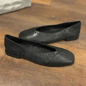 Frye Women’s Size 7 Claire Soft Scrunched Black Leather Slip on Square Toe Shoes