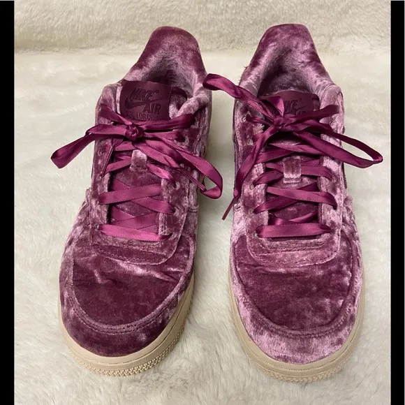 Gently used Nike Air Force 1 LV8 Velvet Tea Berry 7Y/8.5 Women’s  849345-601