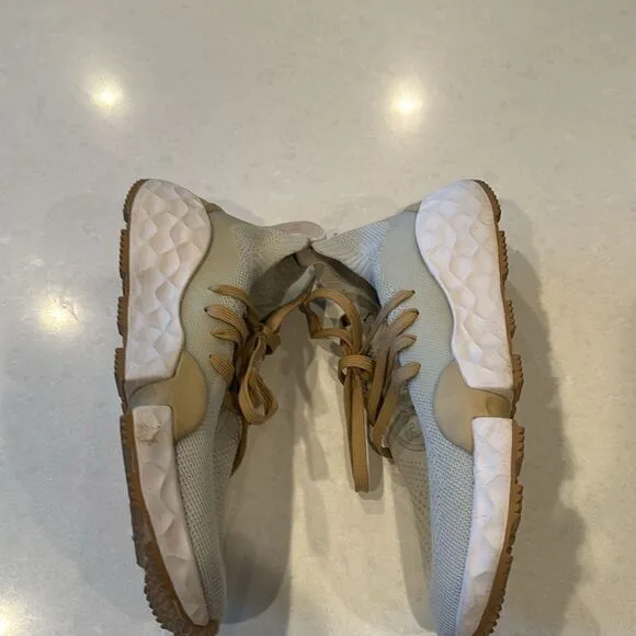 G/fore unisex golf  shoes women’s 10, men’s 9 excellent condition really…