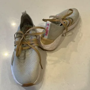G/fore unisex golf  shoes women’s 10, men’s 9 excellent condition really…