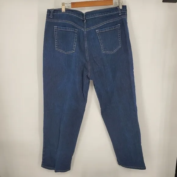 Gloria Vanderbilt Women’s Amanda Jeans Size Missy 18 Dark Blue