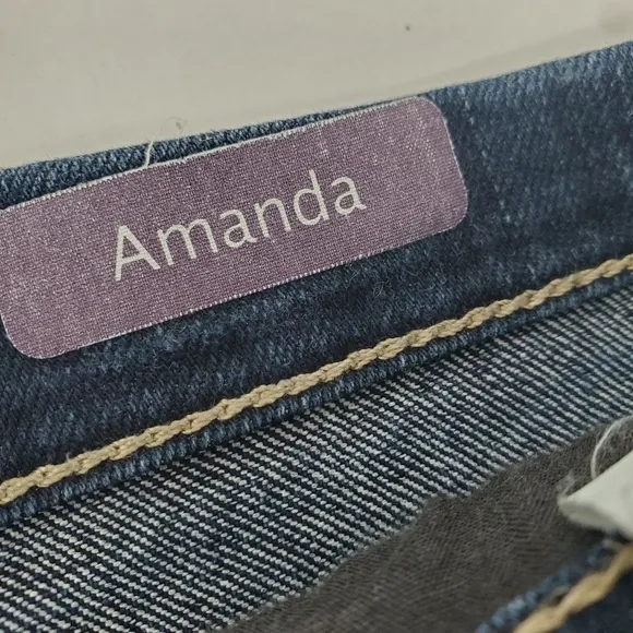 Gloria Vanderbilt Women’s Amanda Jeans Size Missy 18 Dark Blue