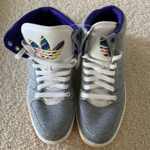 Gray flannel Adidas hightops brand new Sneakers