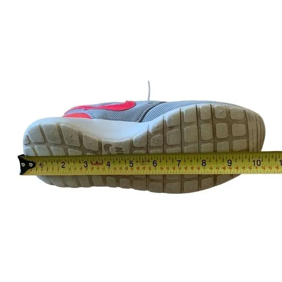 Gray Nike Roshe Shoes Size 7Y