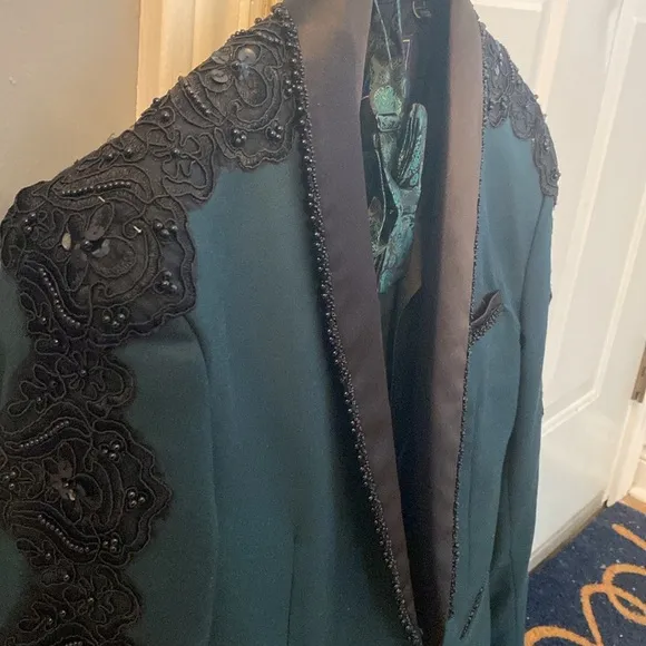 green and black prom suit (SIZE LARGE)