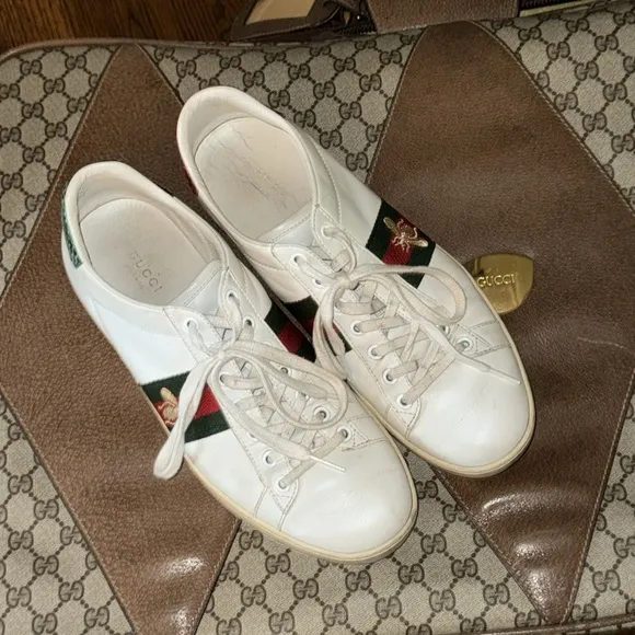 GUCCI Leather ACE shoes sneakers Bee size 39.5 9.5 Red Green Women’s or Men’s