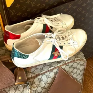 GUCCI Leather ACE shoes sneakers Bee size 39.5 9.5 Red Green Women’s or Men’s