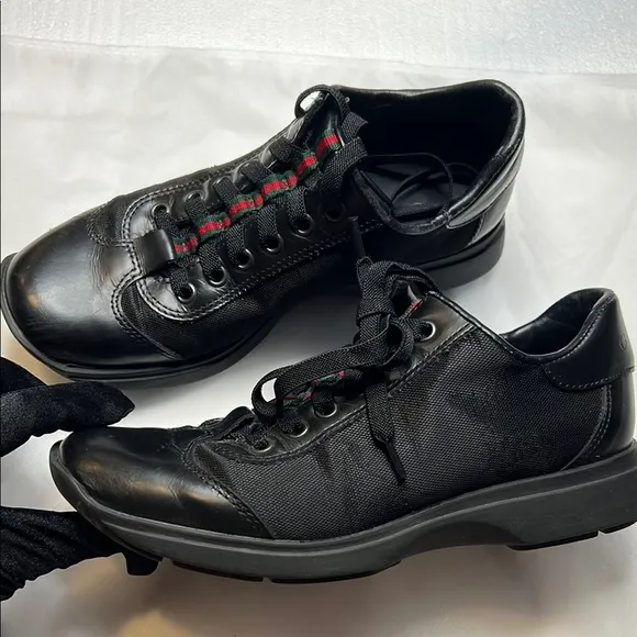 GUCCI Women’s Black Leather Sneakers