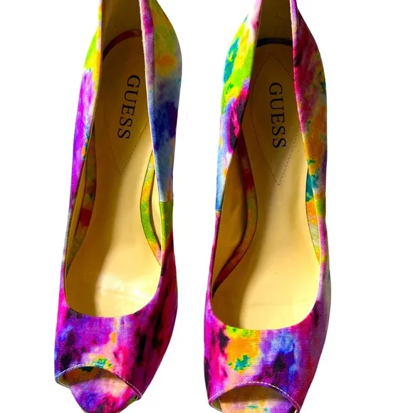 Guess Womens high heel shoes size 8