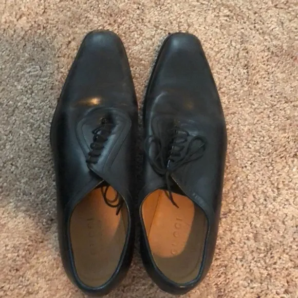 HARDLY WORN! Gucci Men’s Shoes