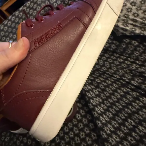 HEELYS!!! Awesome shape!!!!
