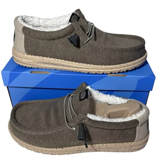 Hey Dude NWT Wally Warmth knit shoes men’s size 8 beige