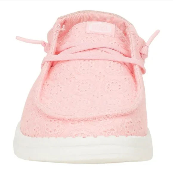 Hey Dude Wendy Eyelet lace pale pink shoes women’s 8